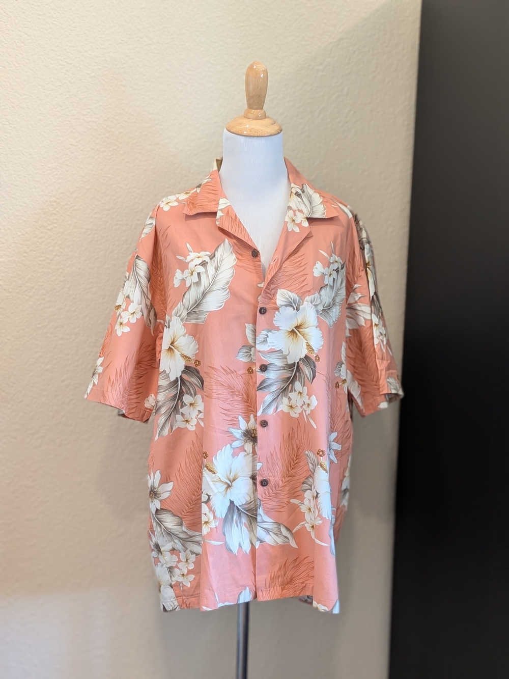 Pacific Legend Made in Hawaii Pink Floral Hawaiian Aloha Shirt Size L